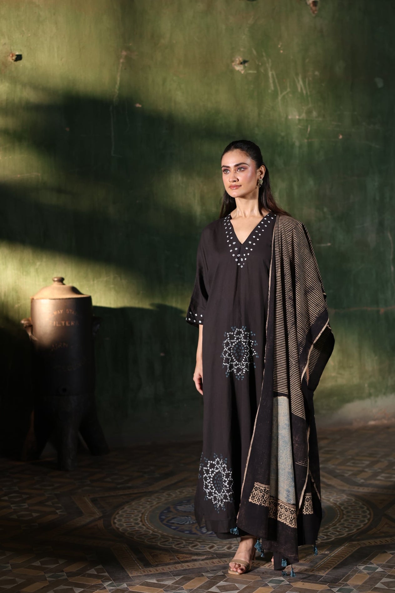 Raunaq-Black (Cotton Ajrakh Bhandej)