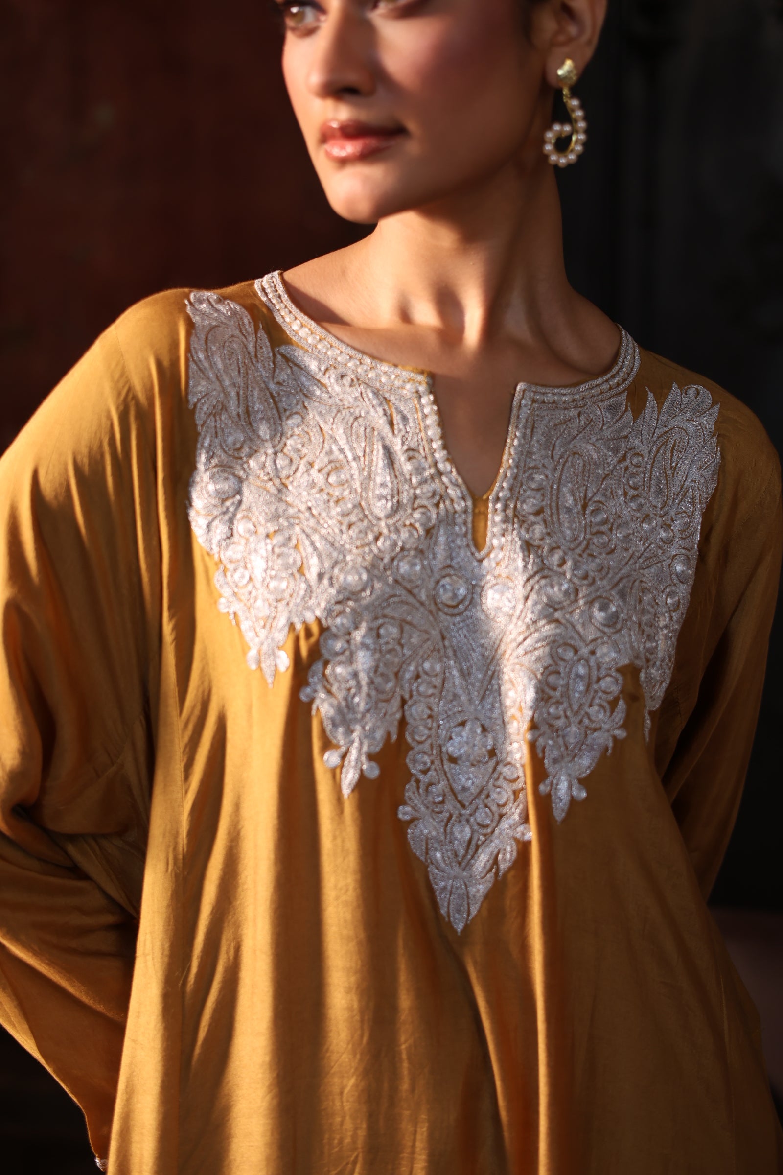 TILLA EDIT - Beige Mustard