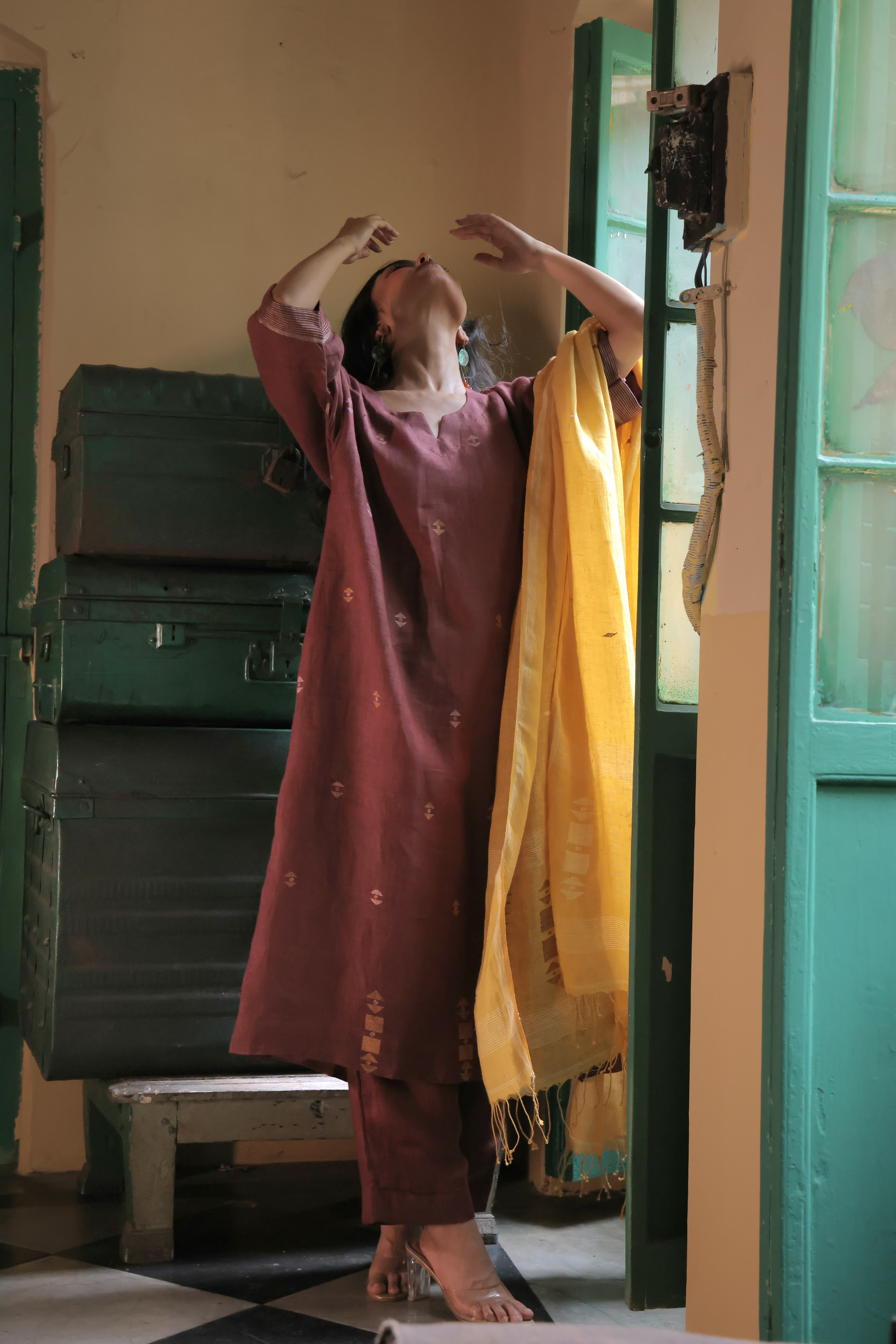 Zaar - Brown Mustard (Linen Jamdani)