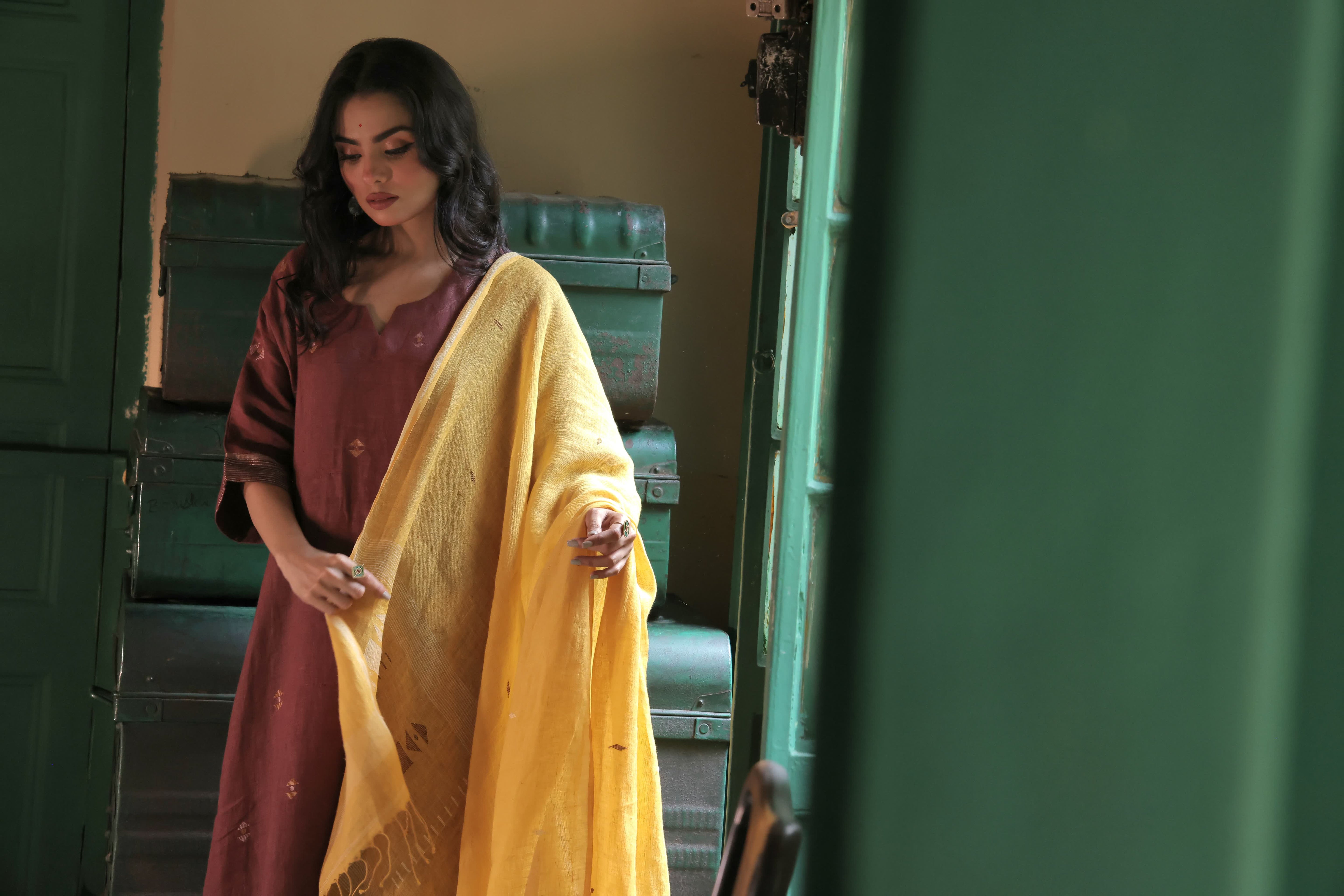 Zaar - Brown Mustard (Linen Jamdani)