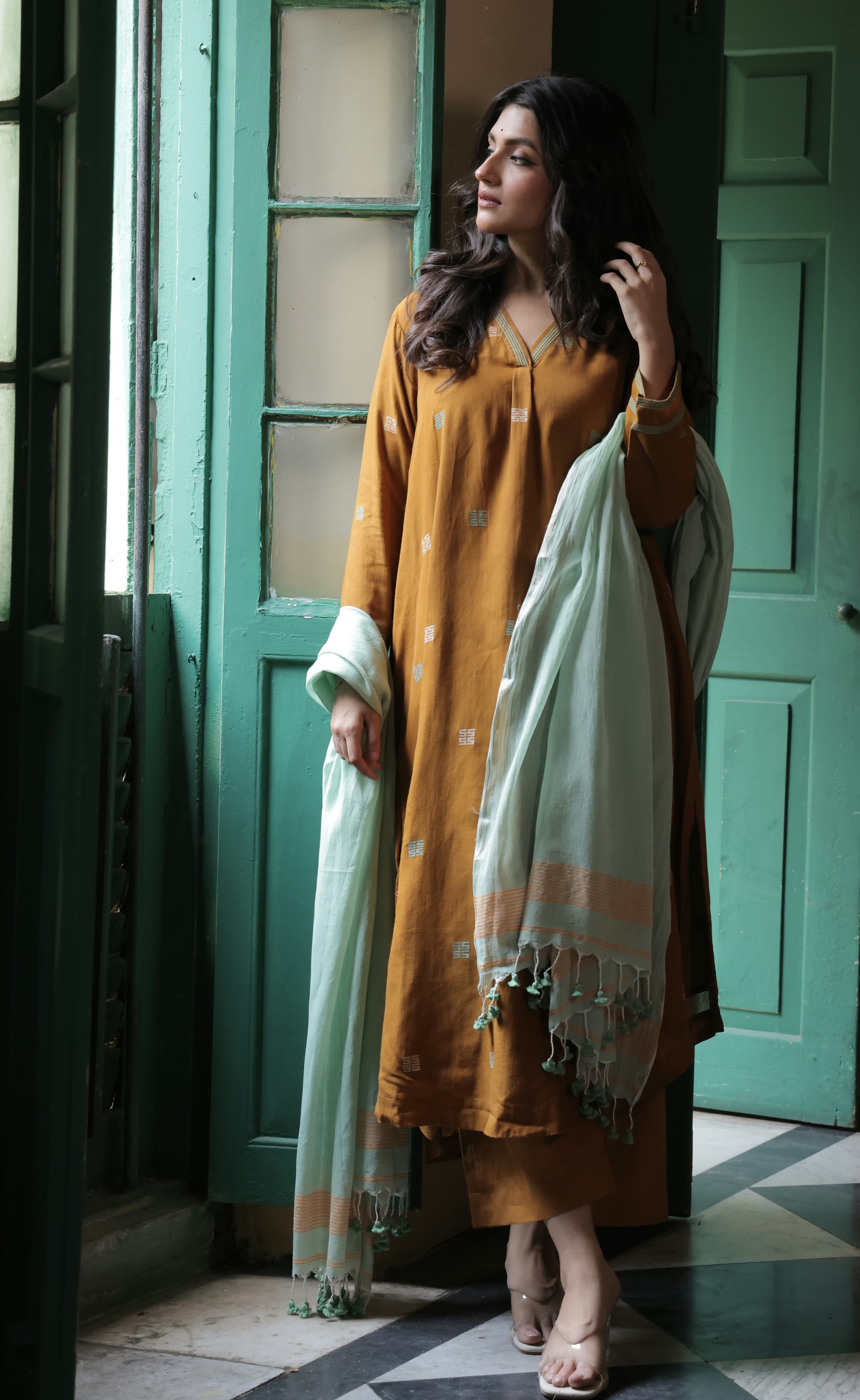 Maati (Mulmul Jamdani)