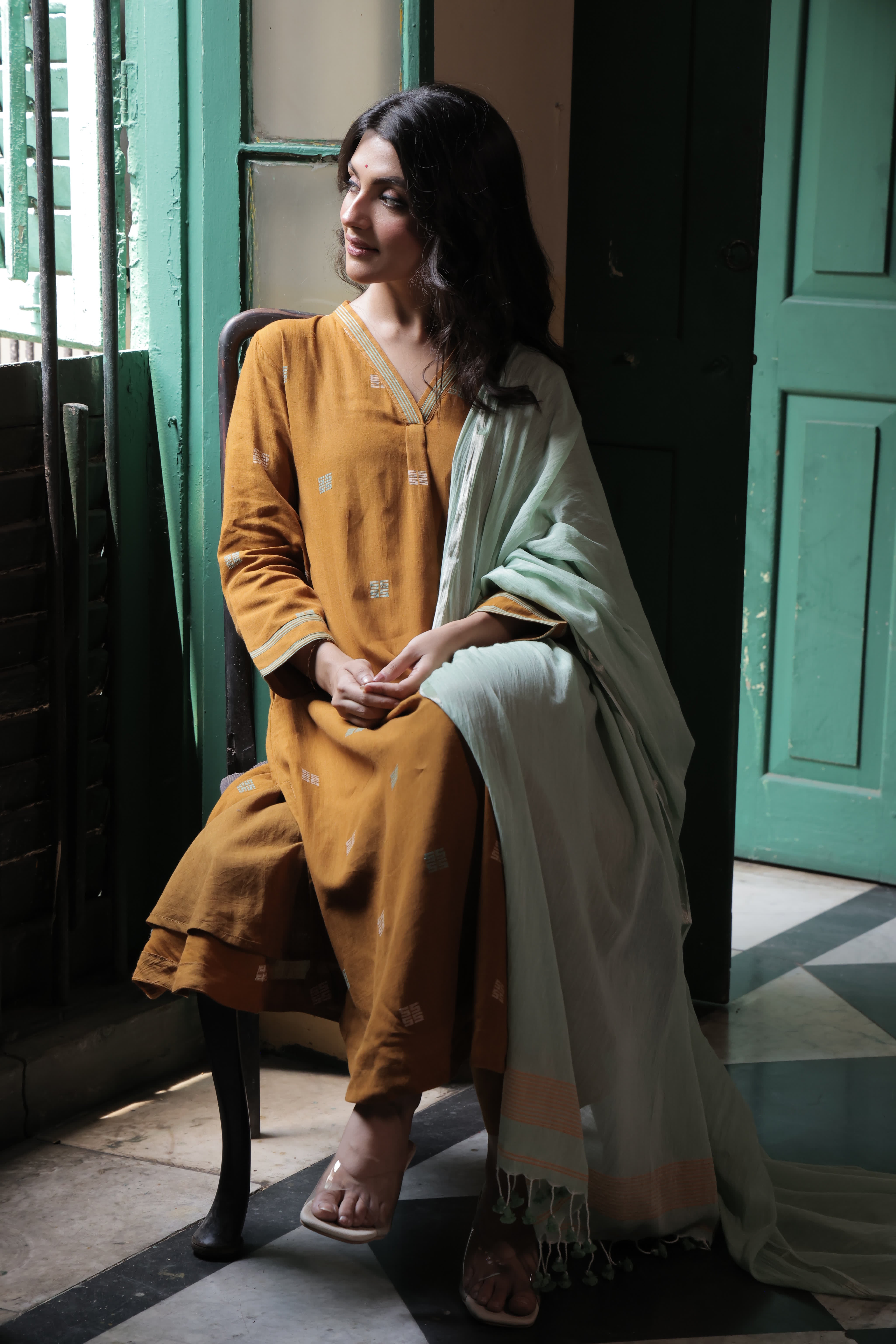 Maati (Mulmul Jamdani)