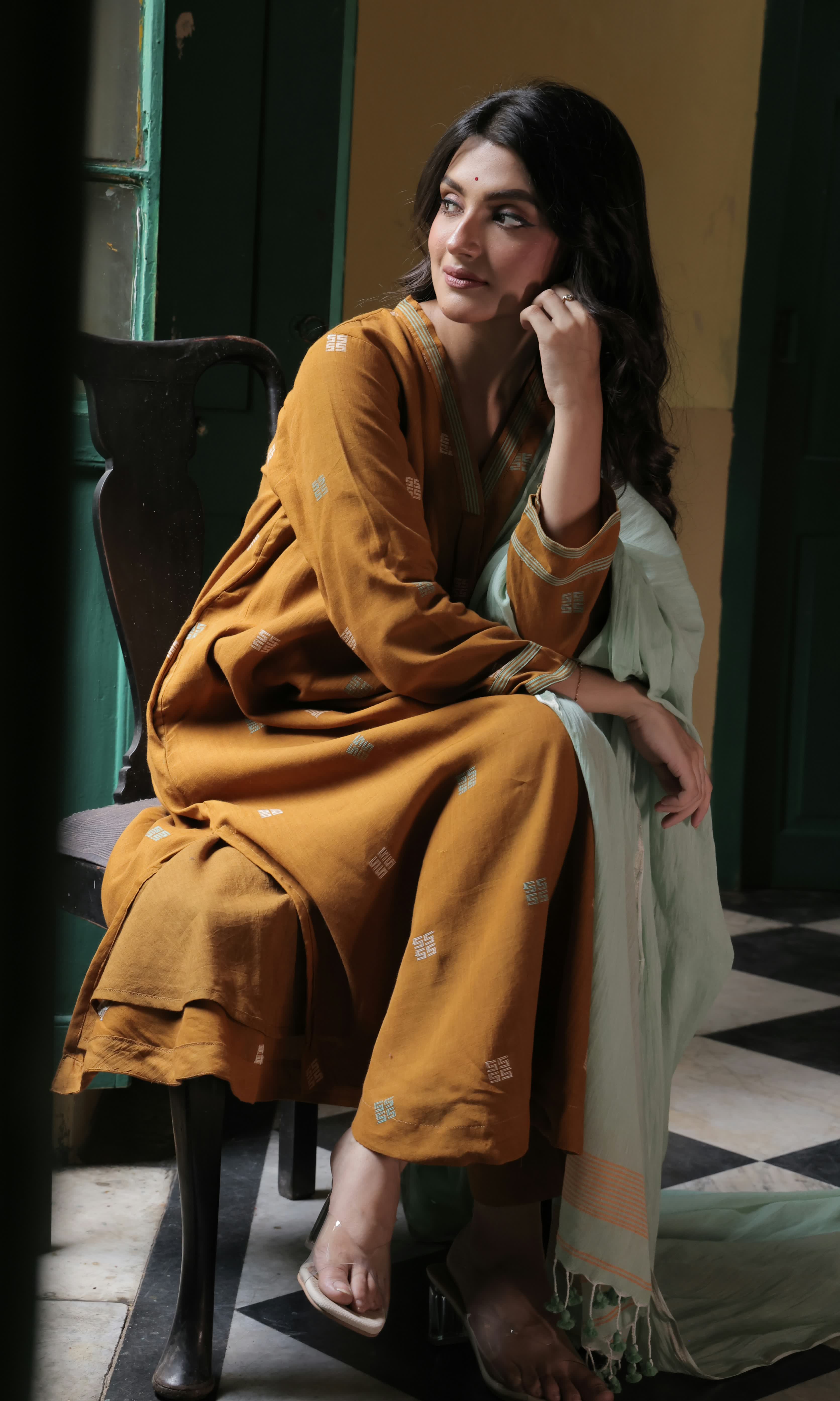 Maati (Mulmul Jamdani)