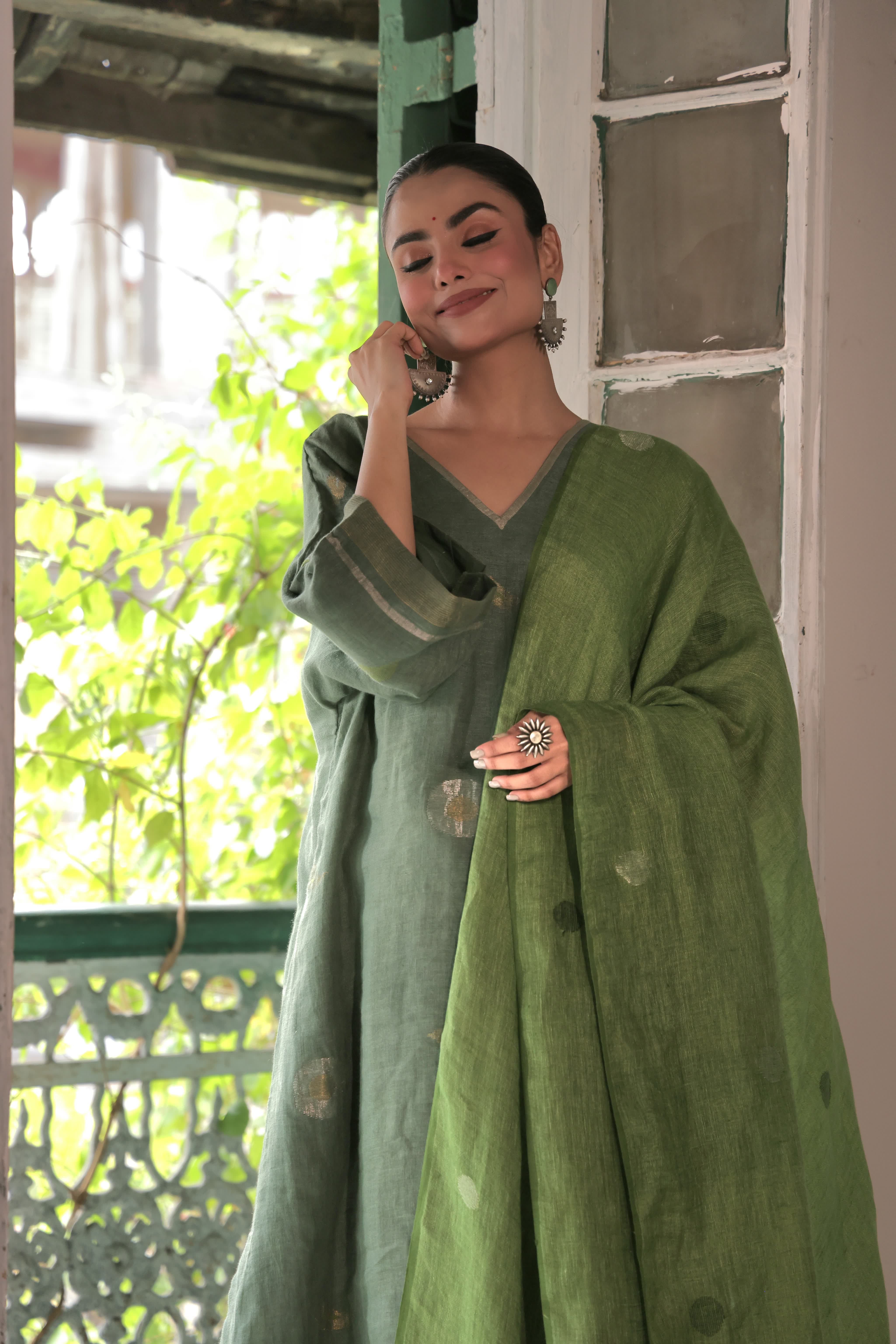 Zaar - Green (Linen Jamdani)