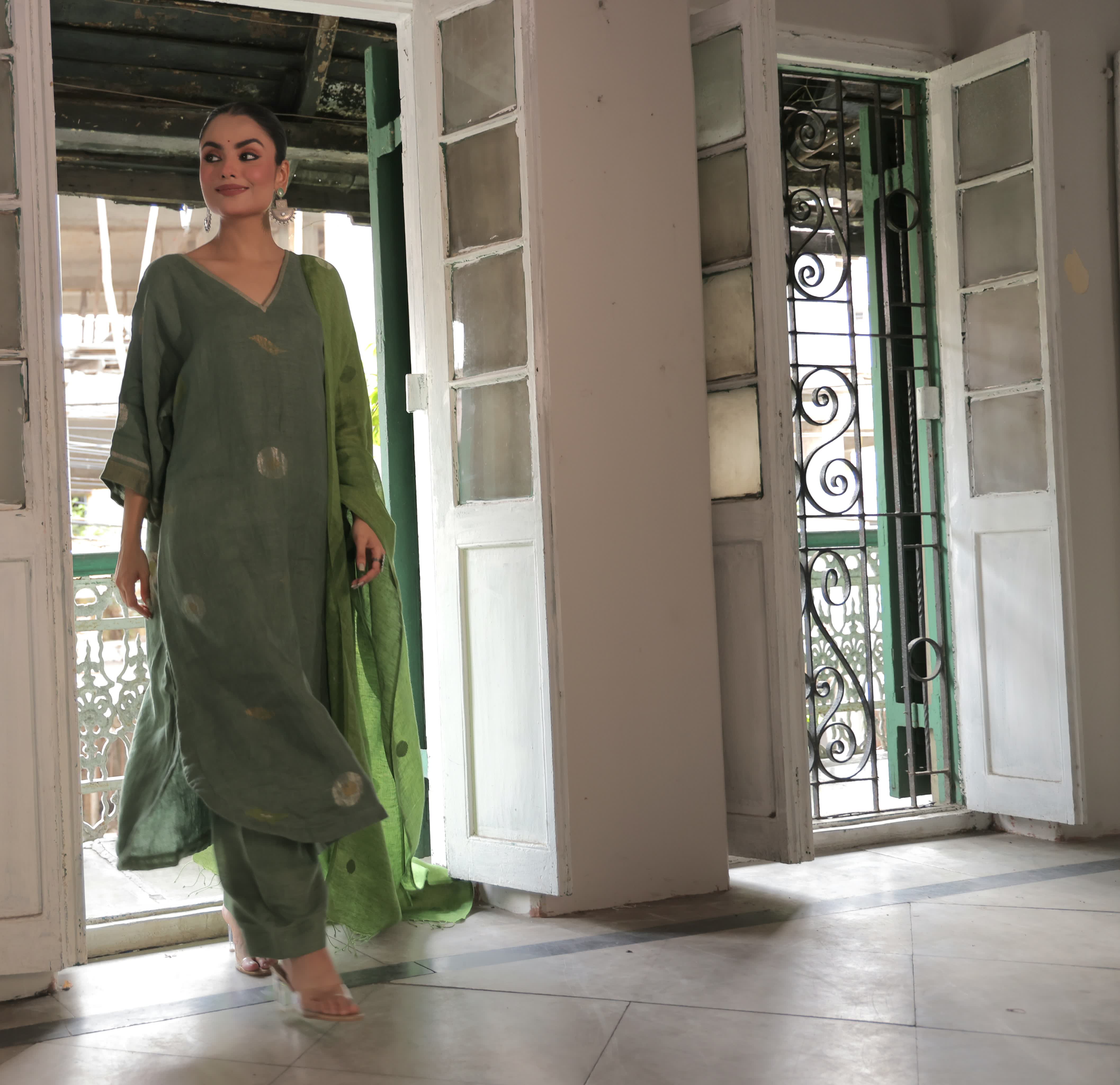 Zaar - Green (Linen Jamdani)