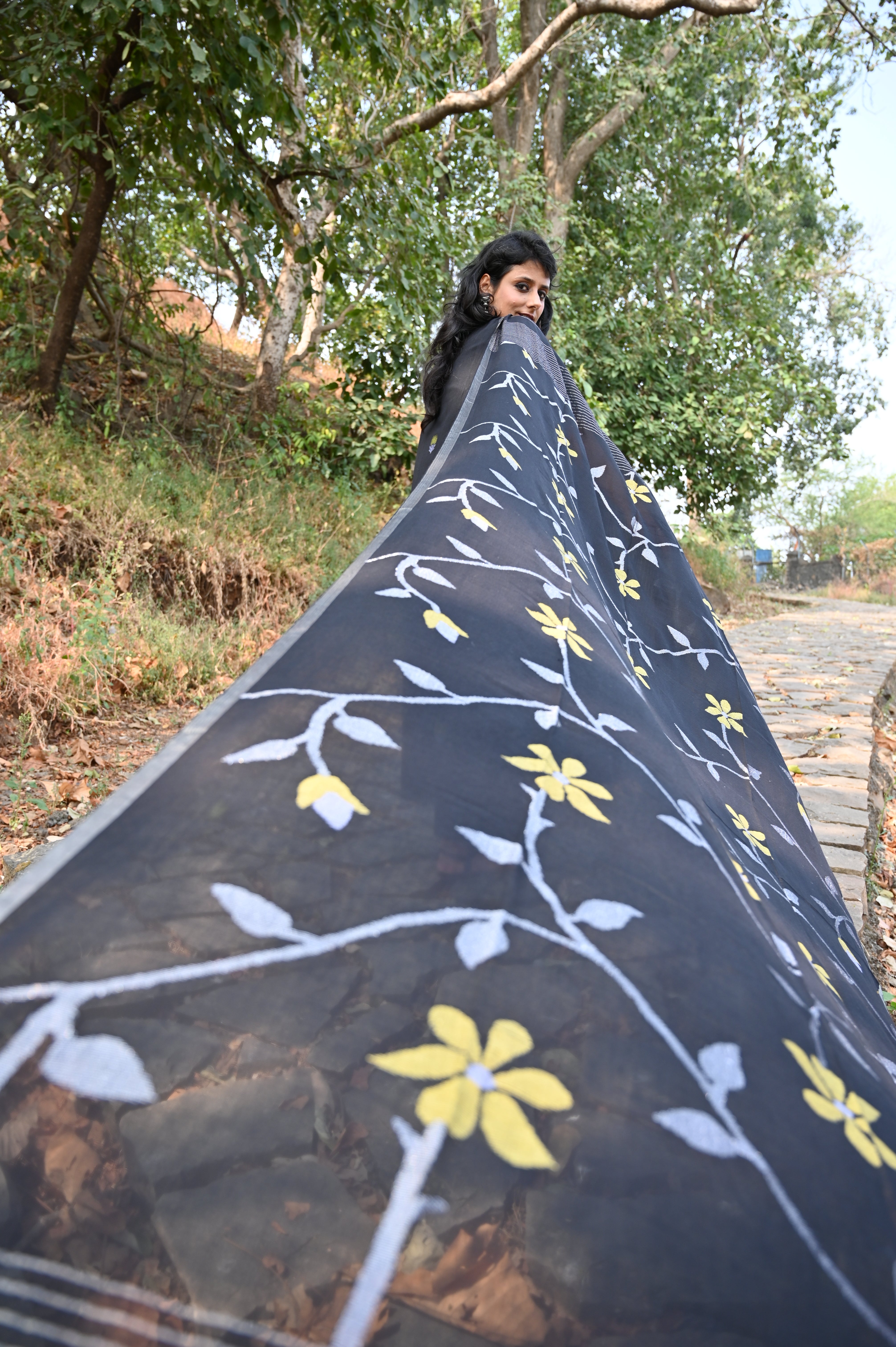 Black Twilight (Mulmul Jamdani)