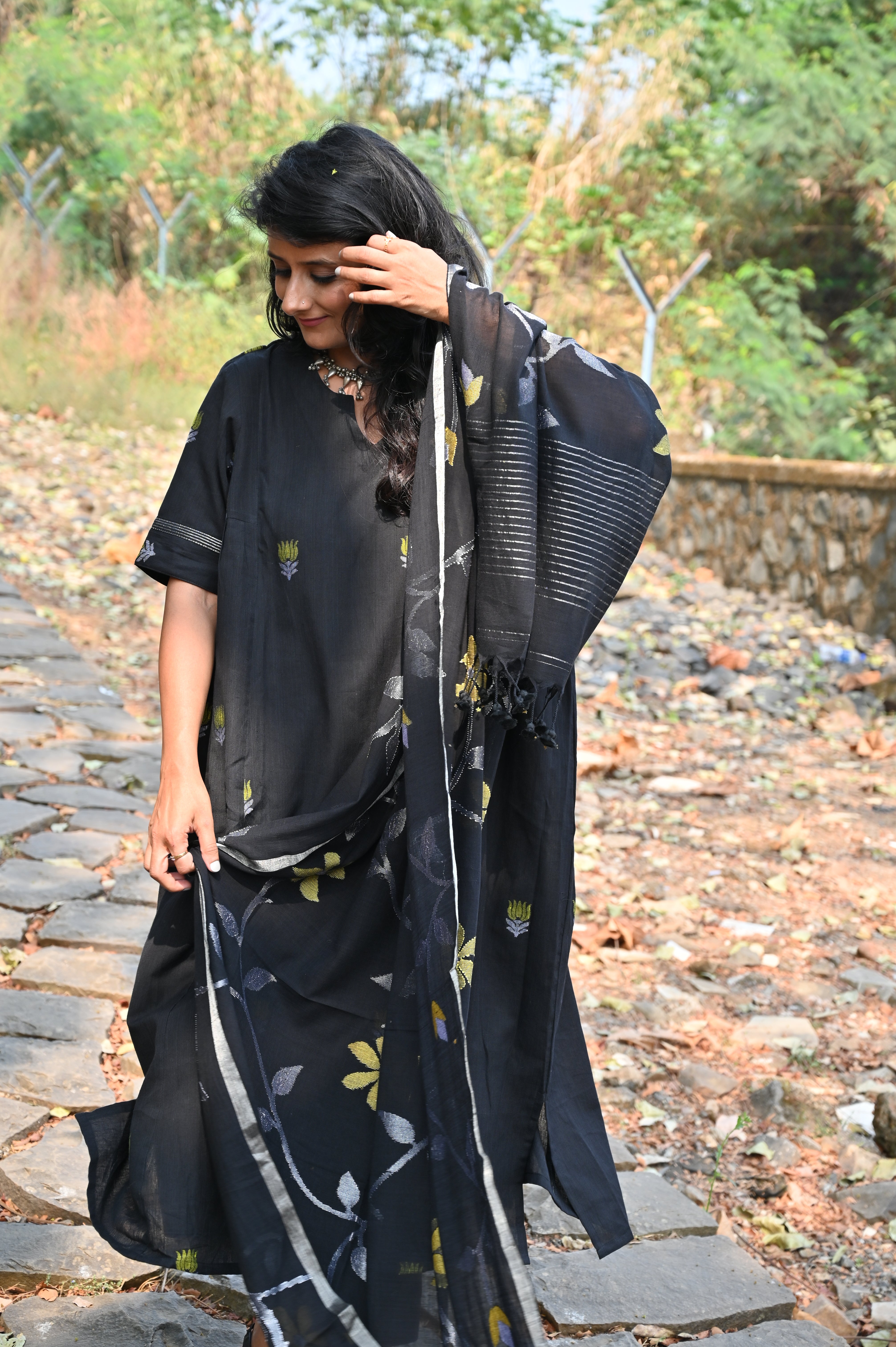 Black Twilight (Mulmul Jamdani)