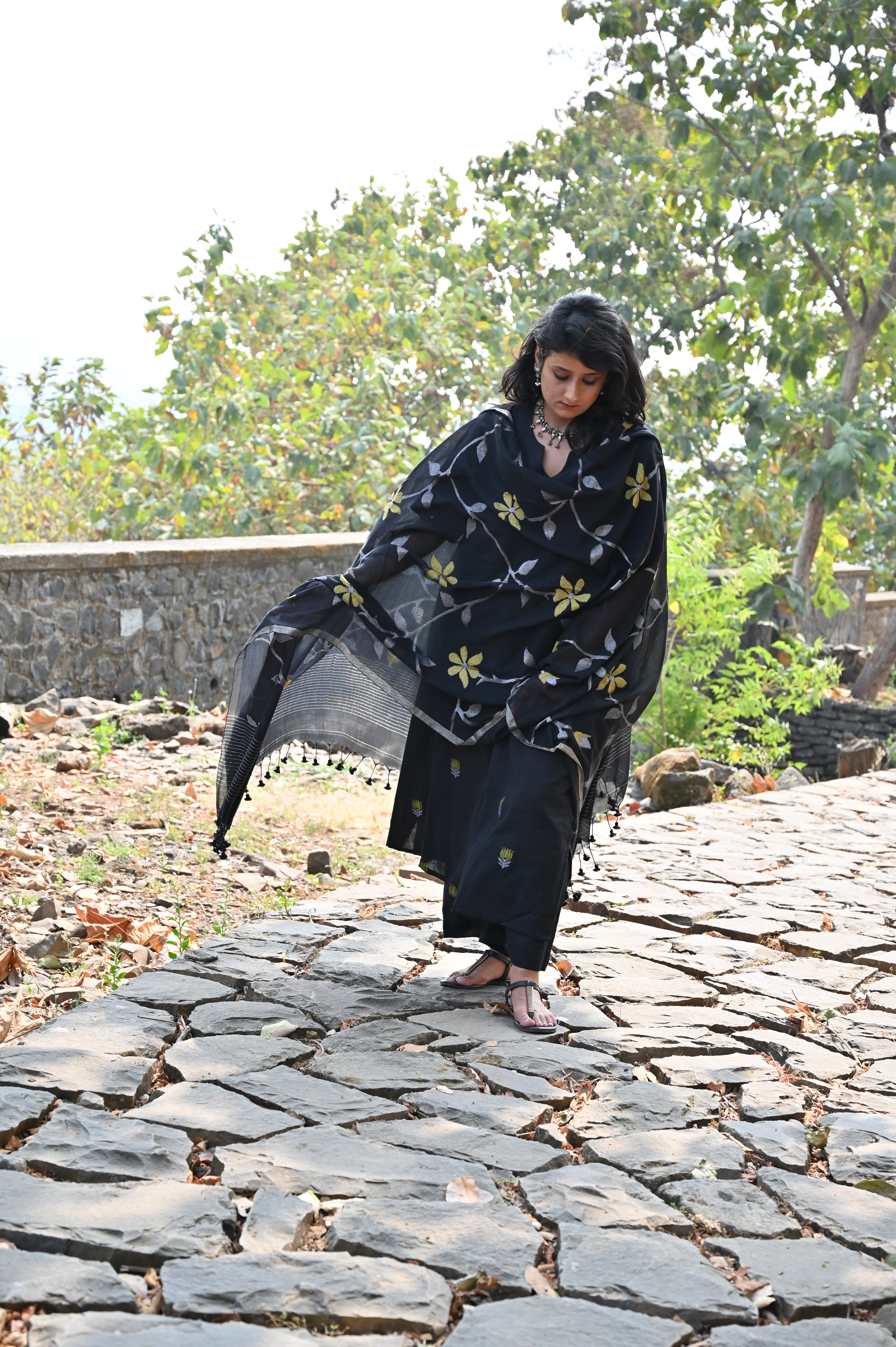 Black Twilight (Mulmul Jamdani)