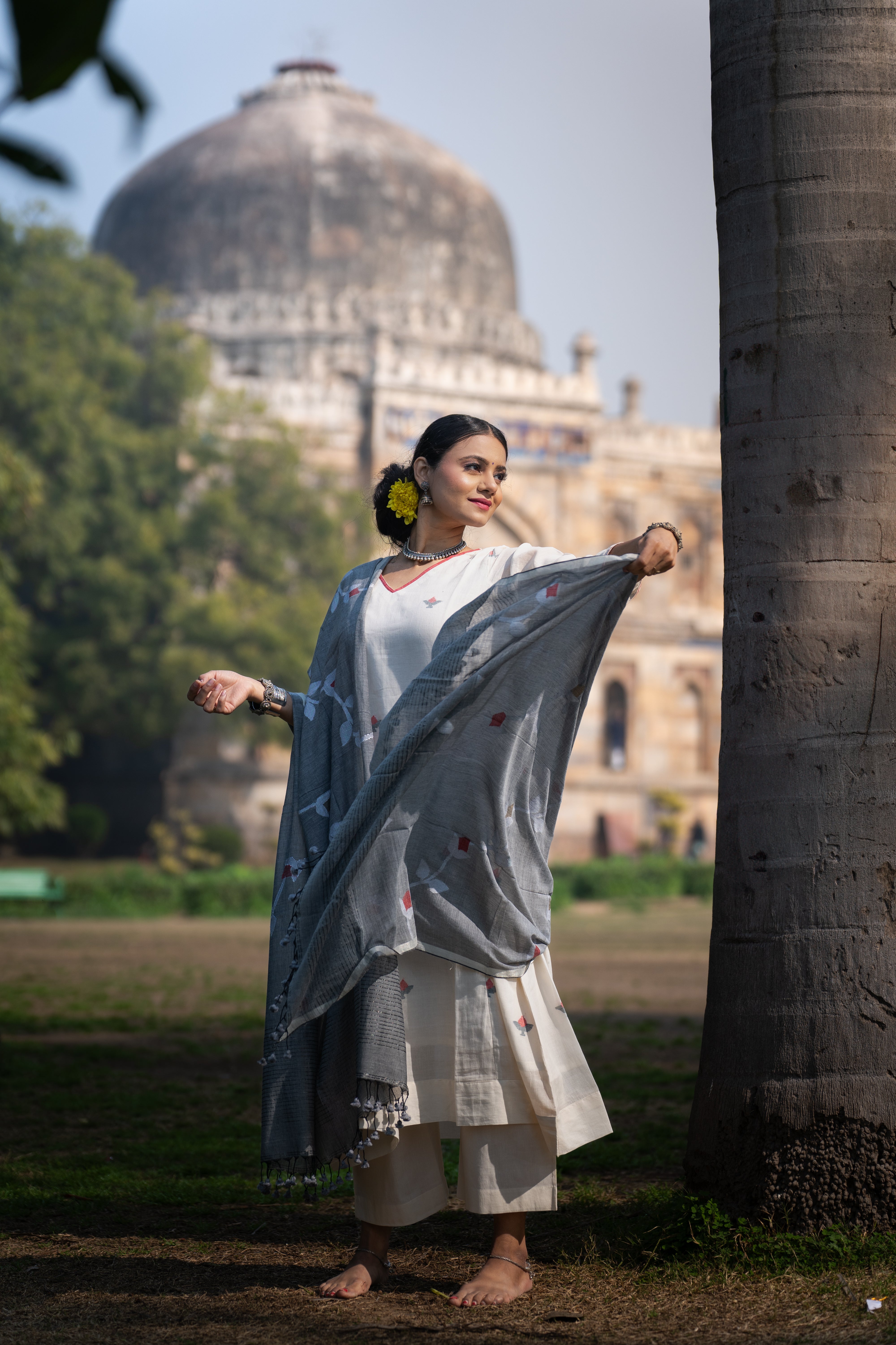 Misty Ivory (Mulmul Jamdani)