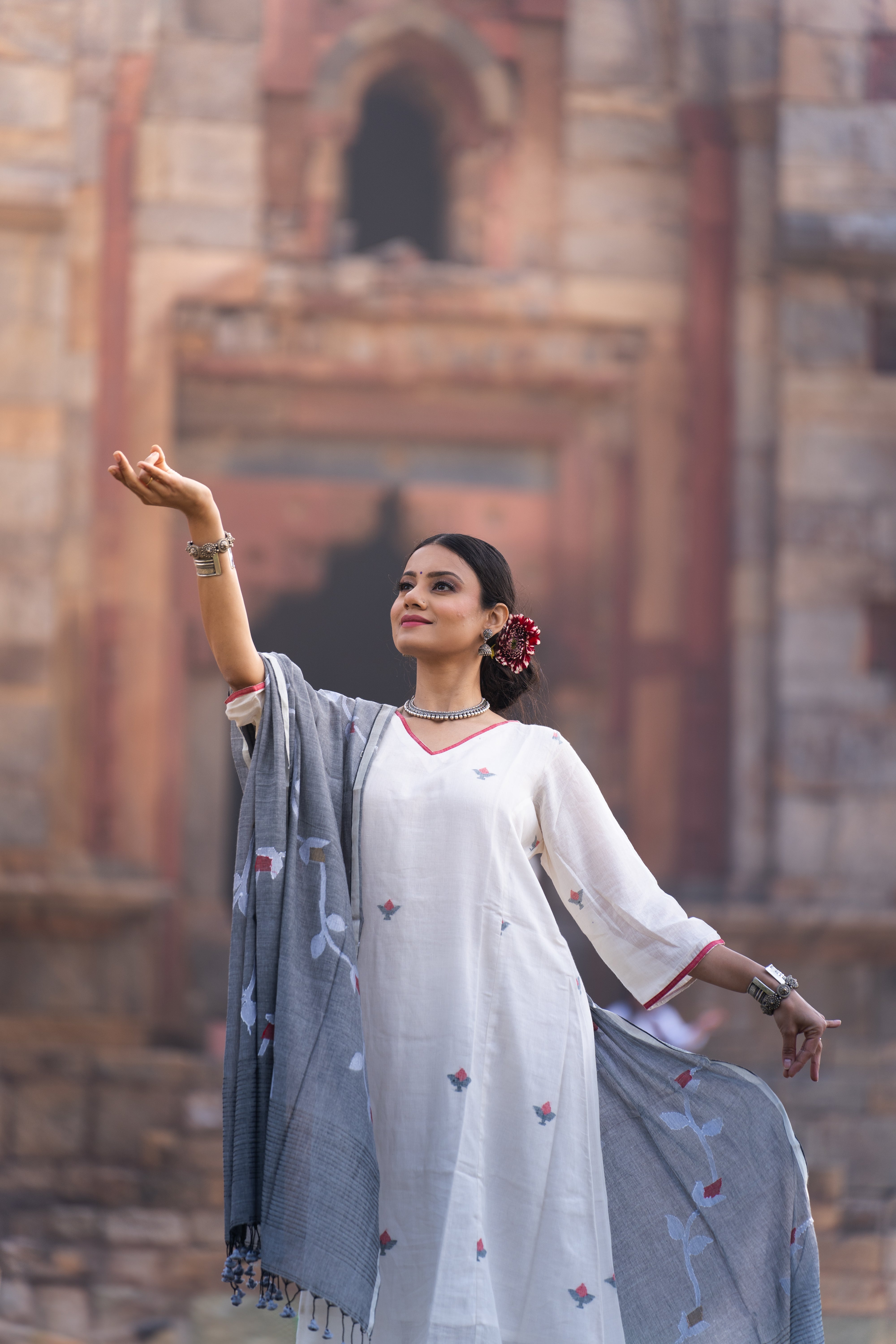 Misty Ivory (Mulmul Jamdani)