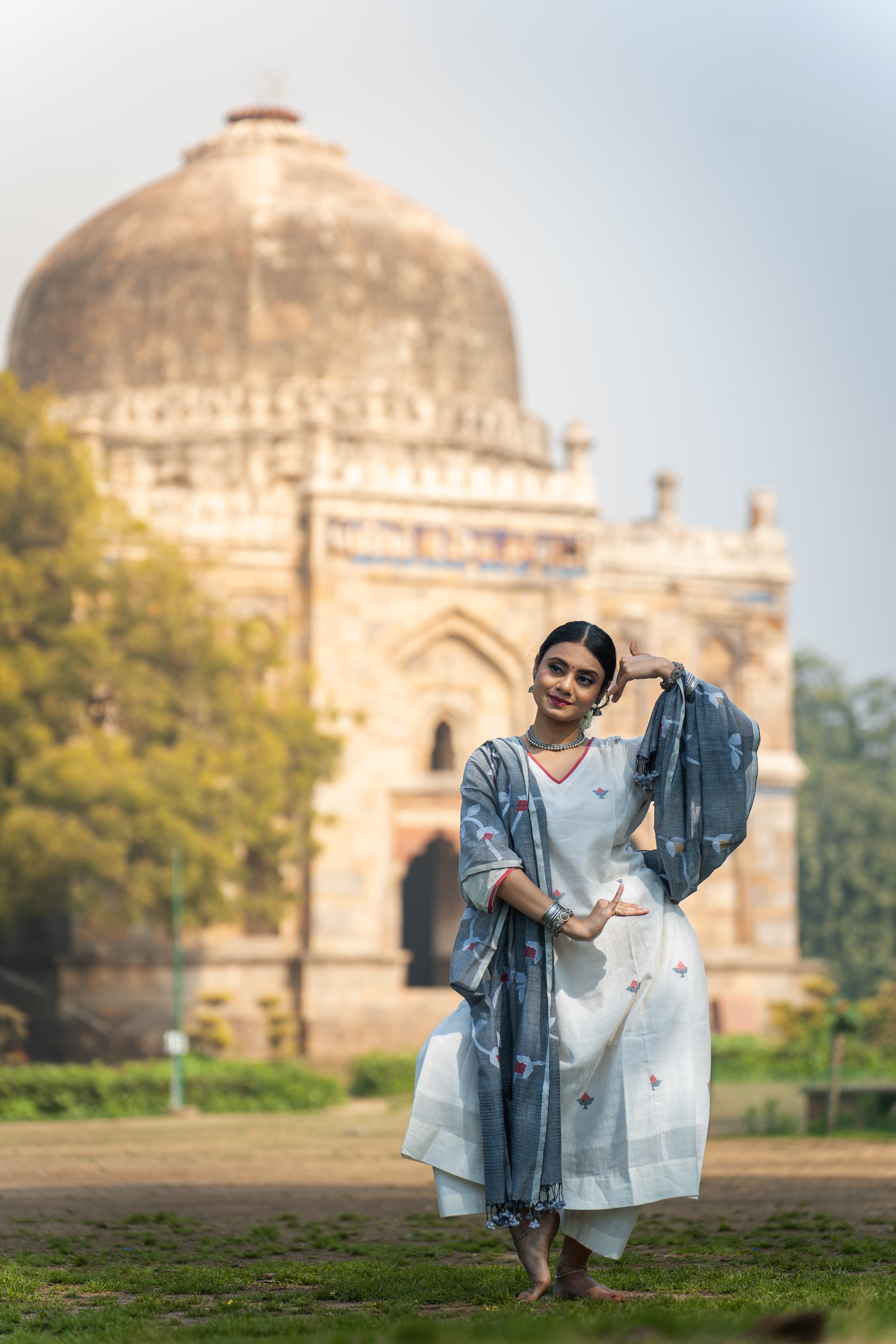 Misty Ivory (Mulmul Jamdani)