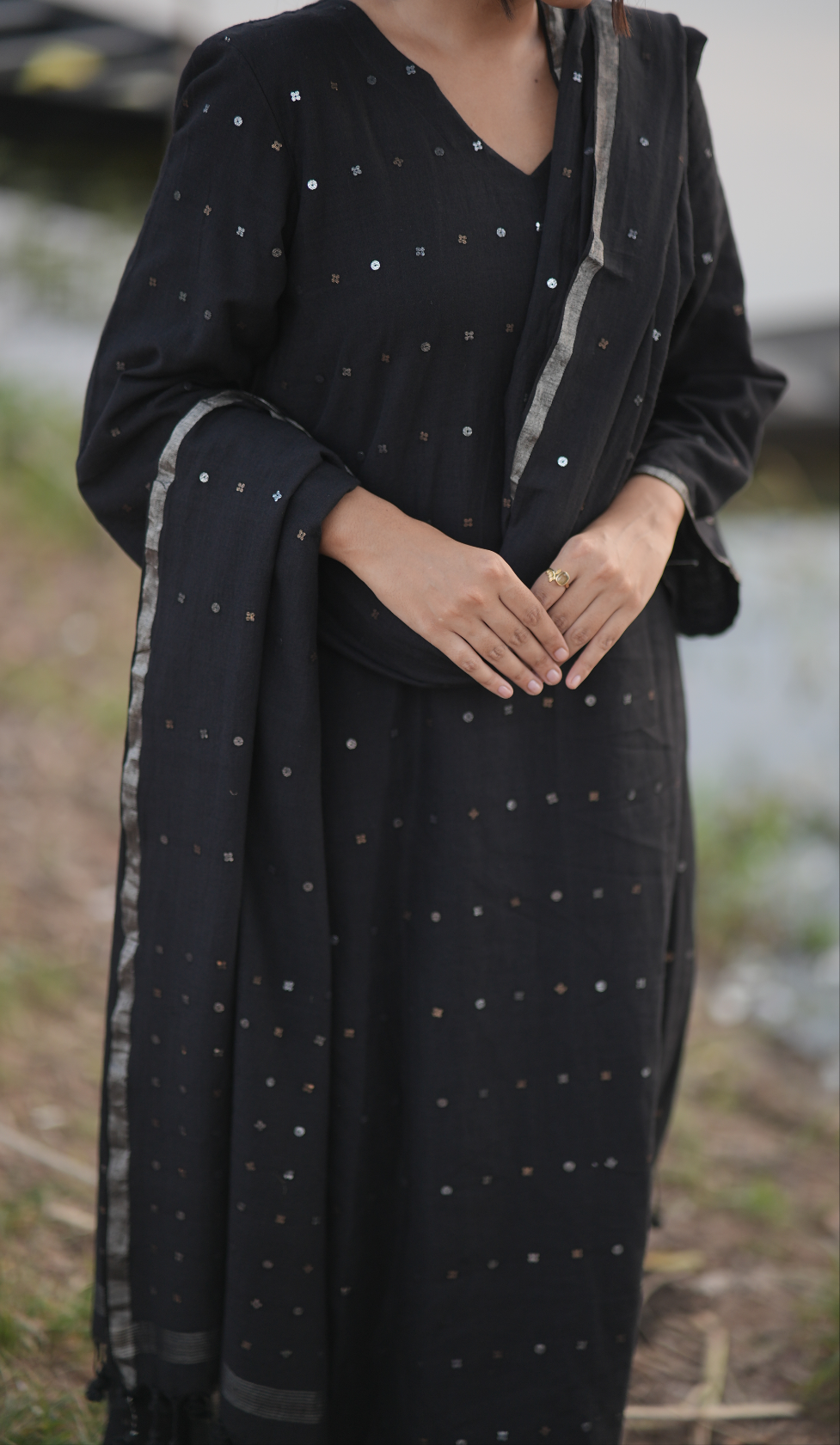 Black Brilliance (Mulmul Box Sequin)