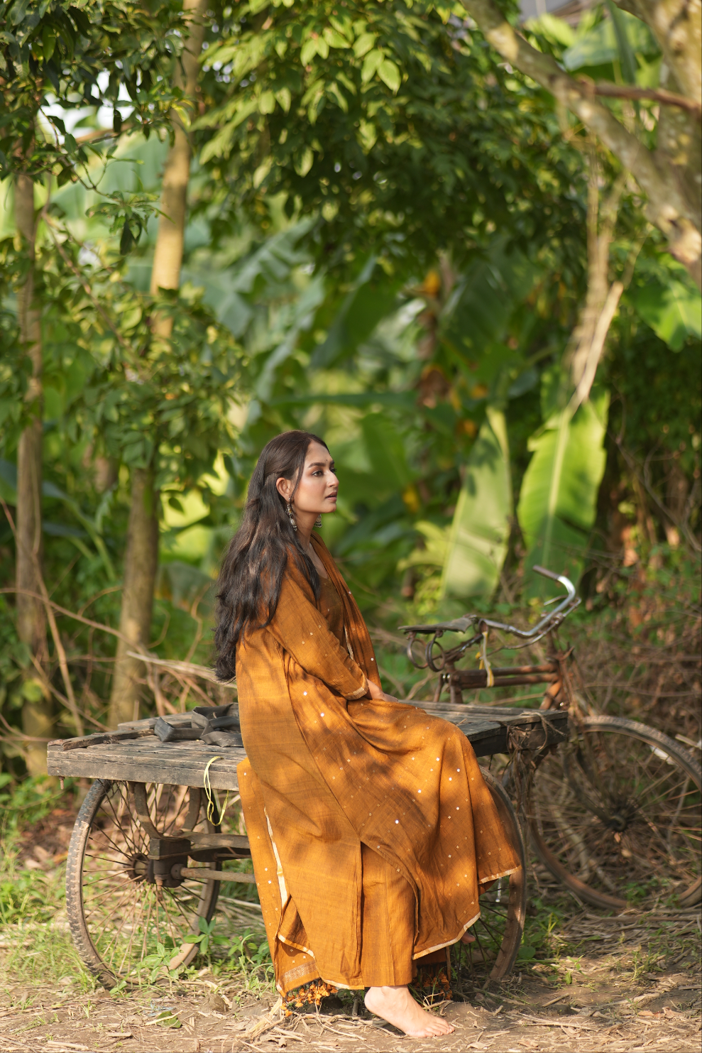 Earthen Gleam (Mulmul Box Sequin)