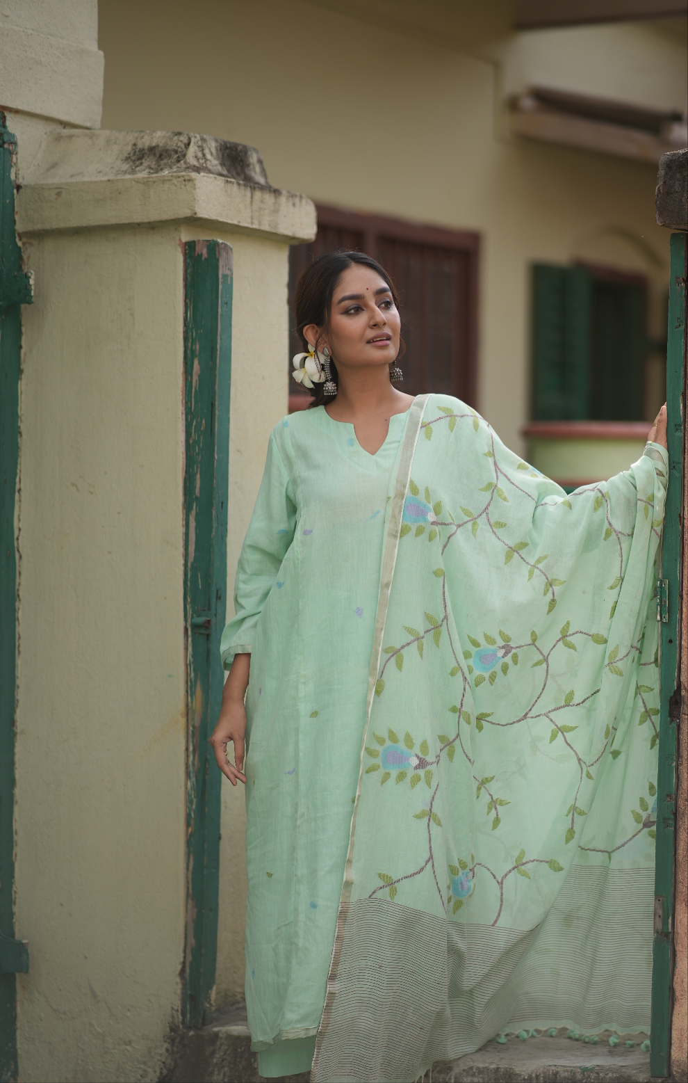 Emerald Bloom (Mulmul Jamdani)