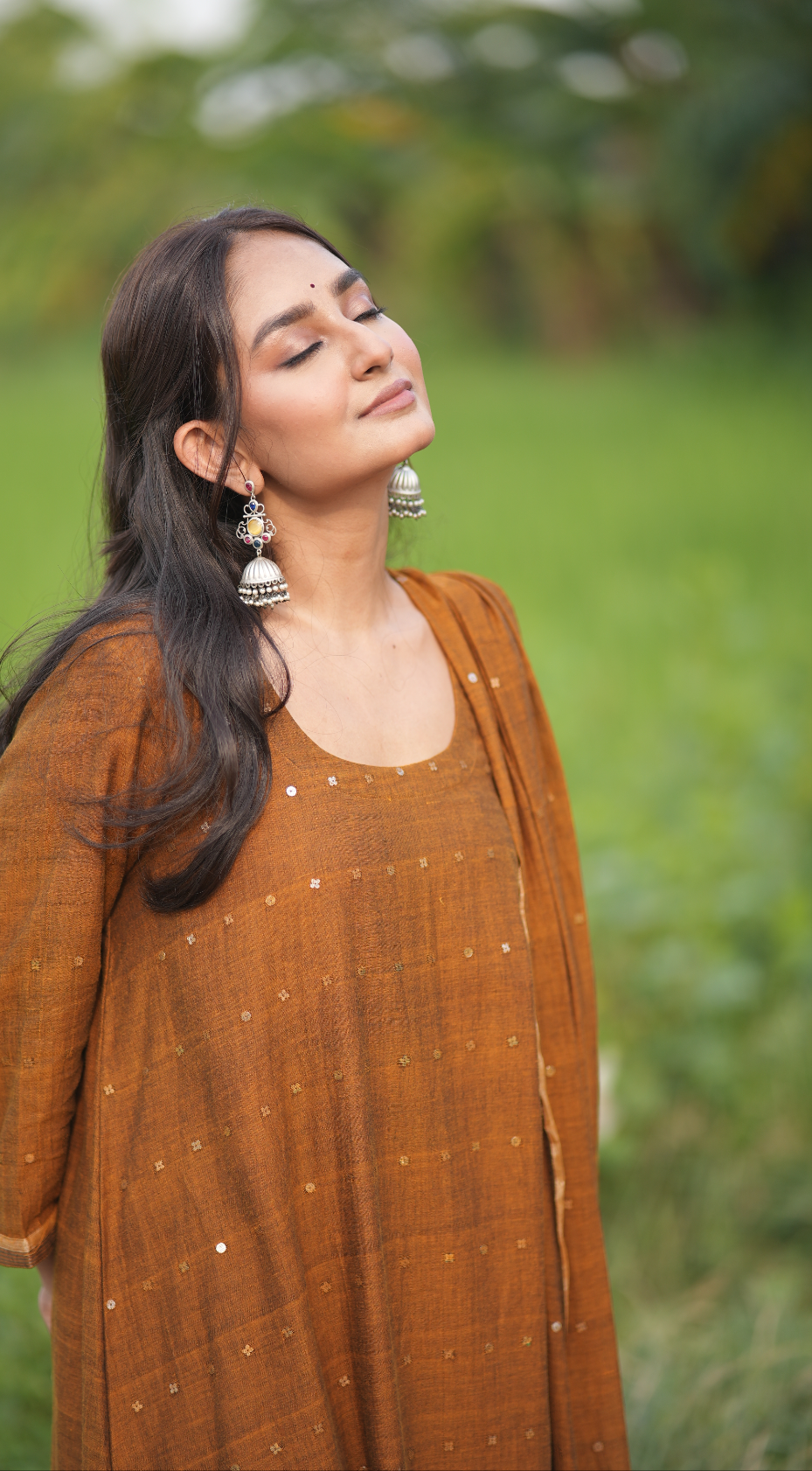 Earthen Gleam (Mulmul Box Sequin)