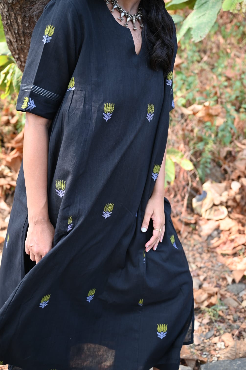 Black Twilight (Mulmul Jamdani)