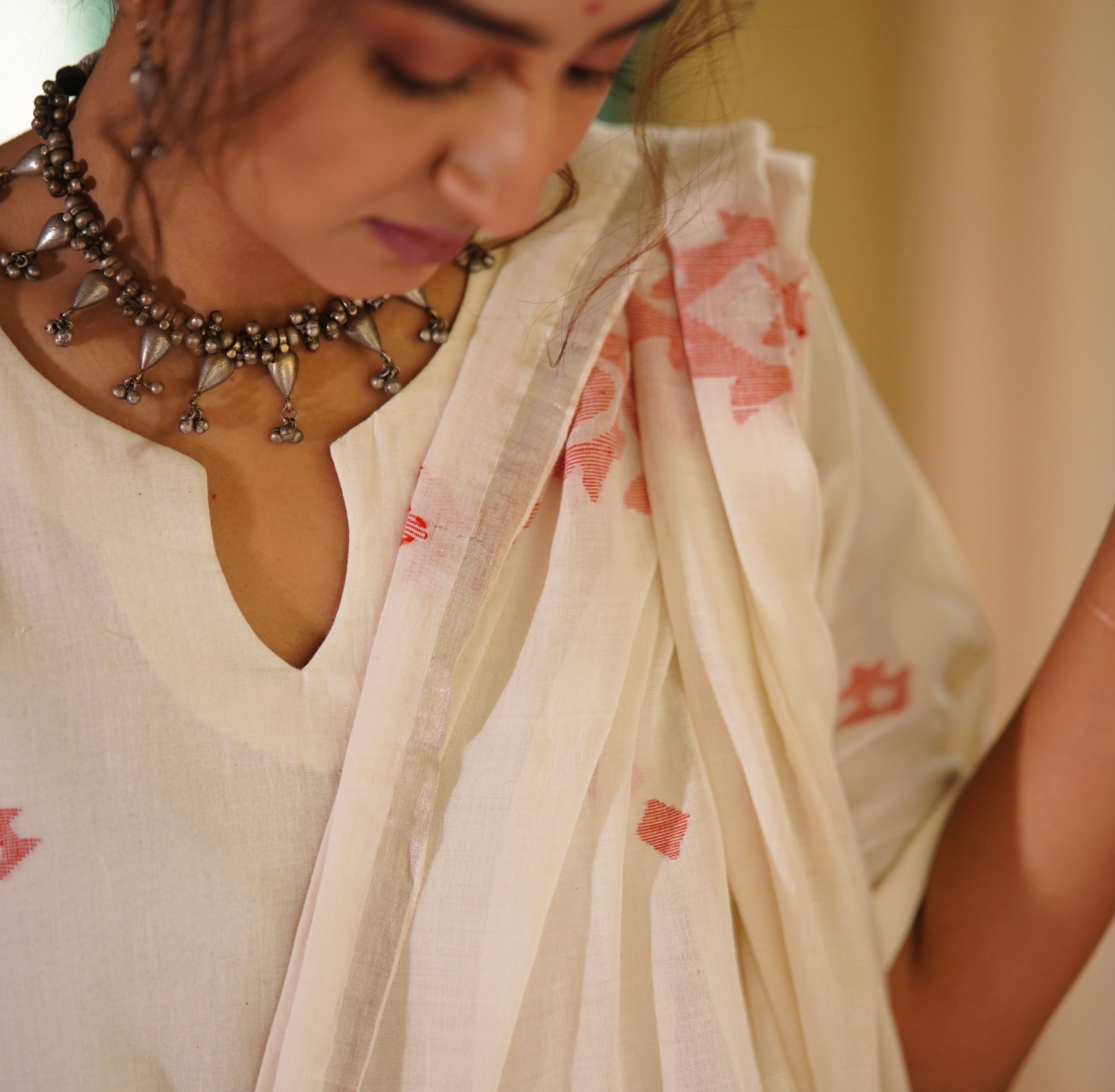 Offwhite Rouge (Mulmul Jamdani)