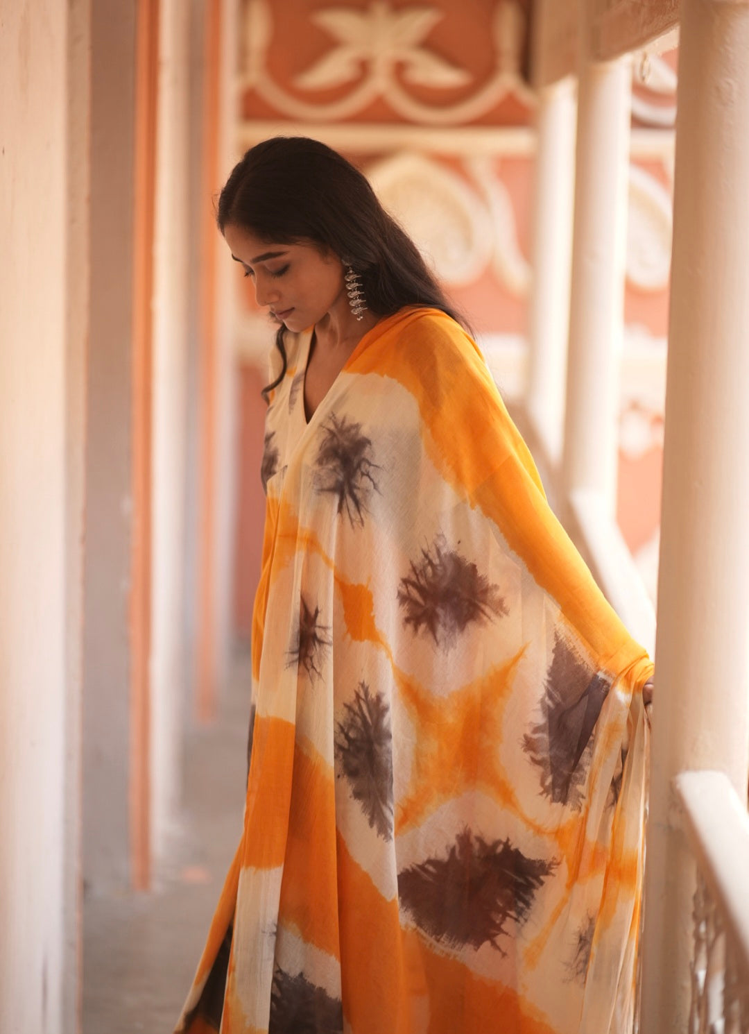 Amber Horizon (Mulmul Bhandej)