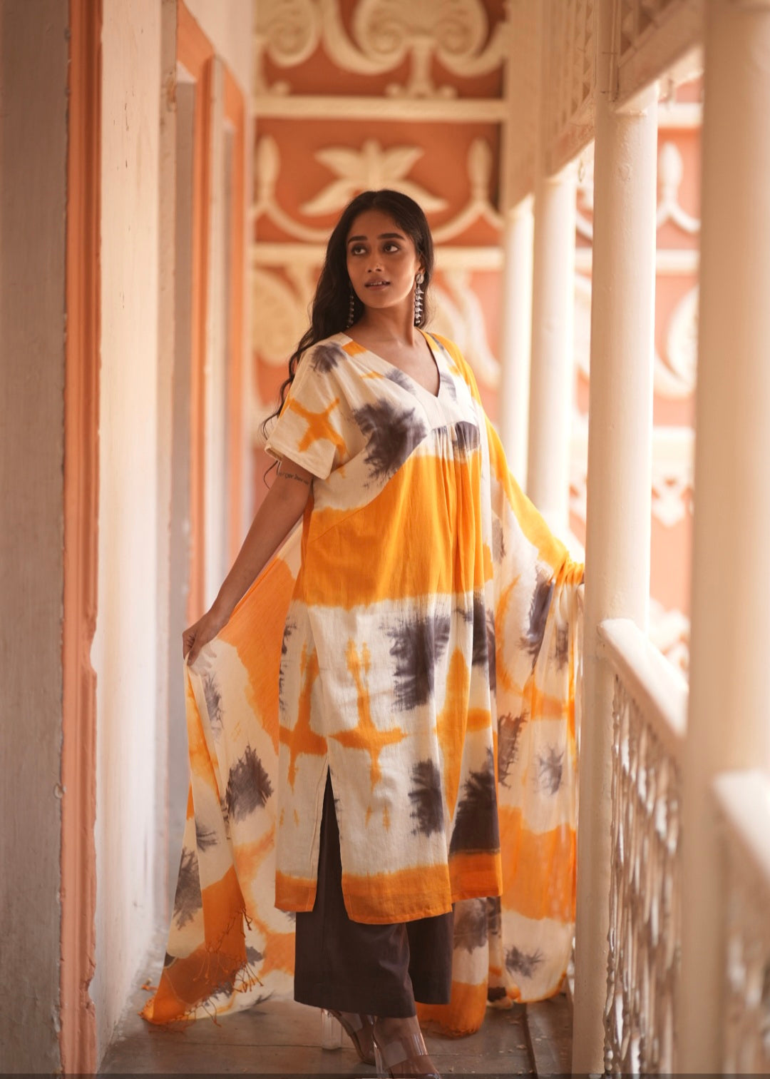 Amber Horizon (Mulmul Bhandej)