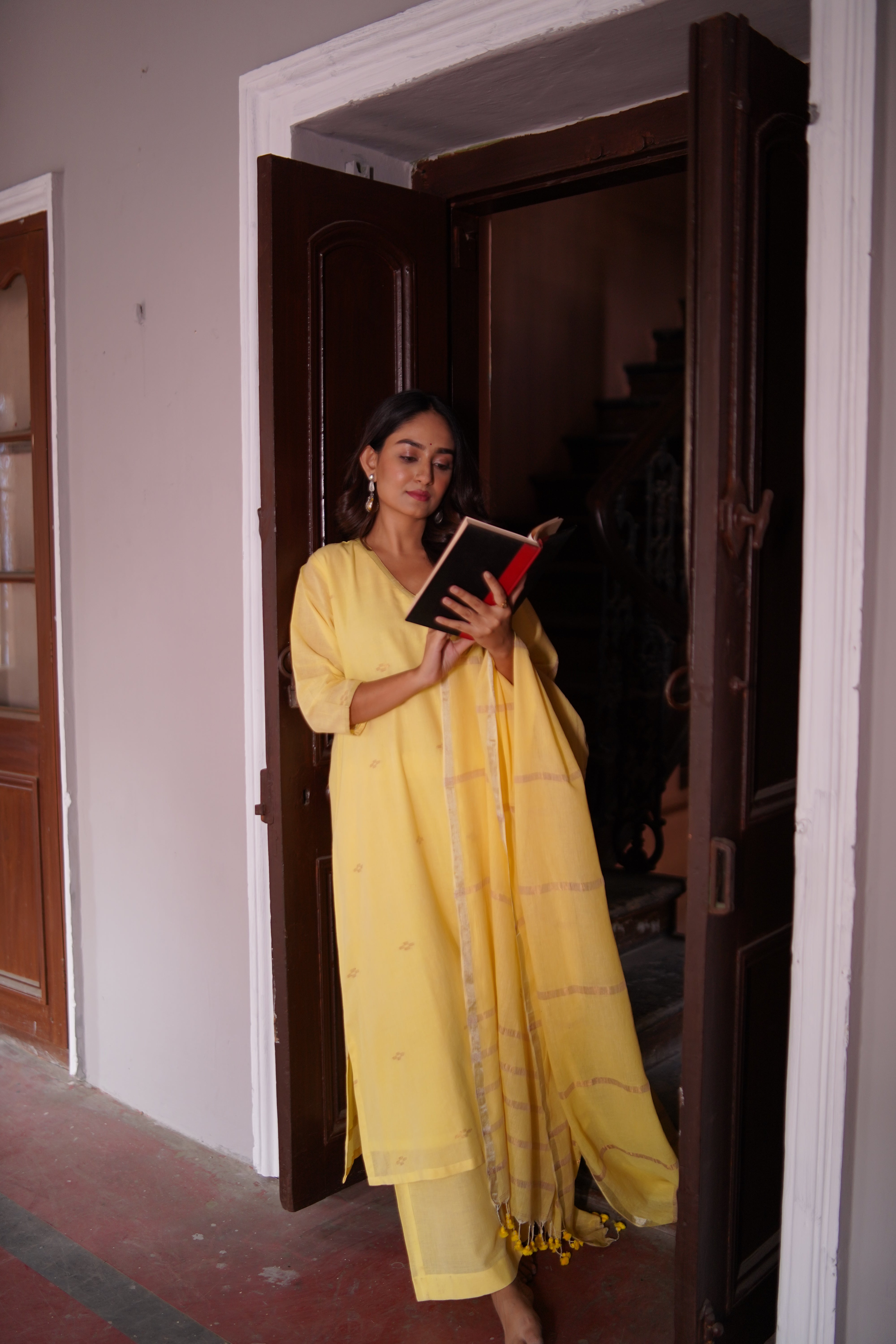 Zari Sunshine (Mulmul Jamdani)