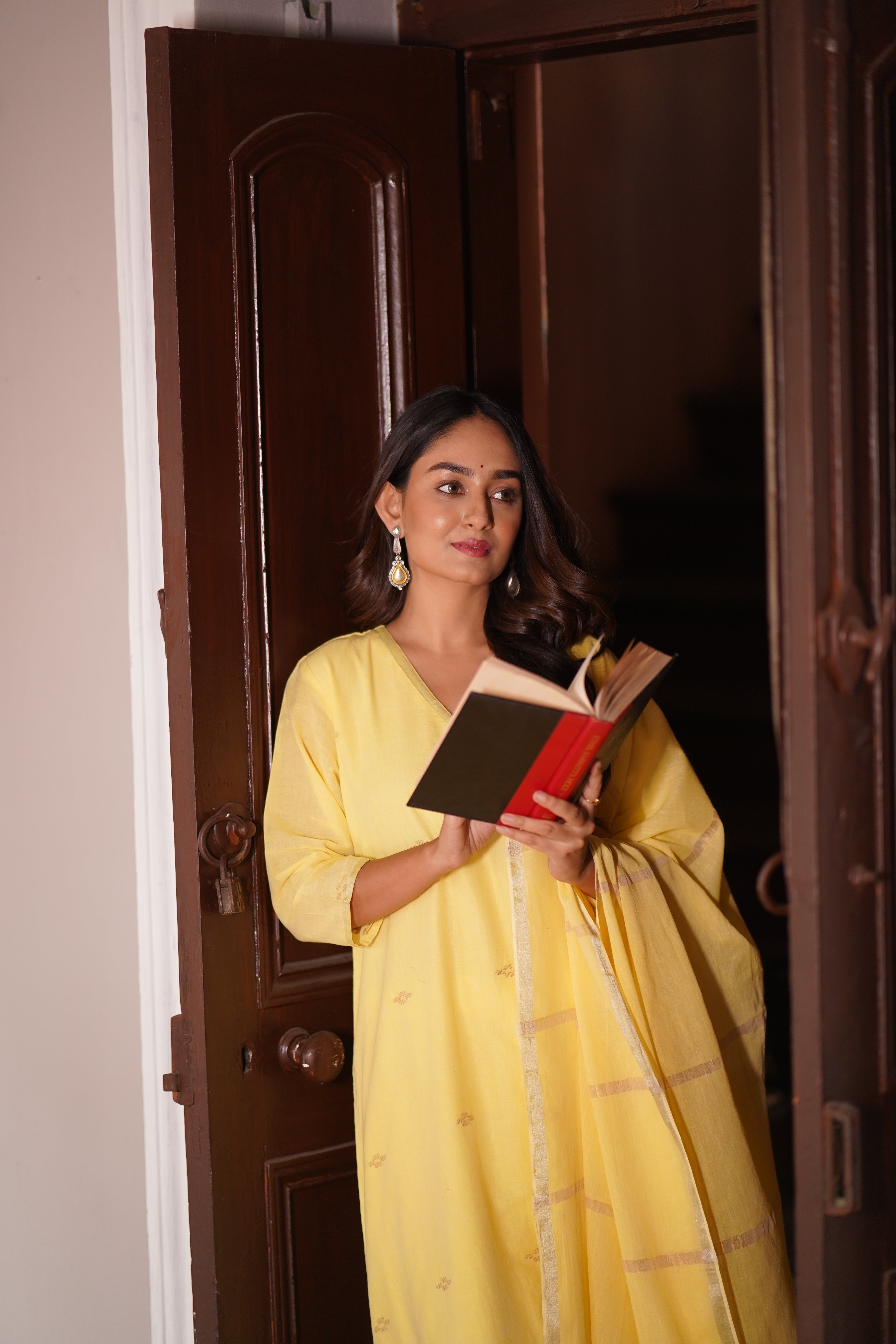 Zari Sunshine (Mulmul Jamdani)