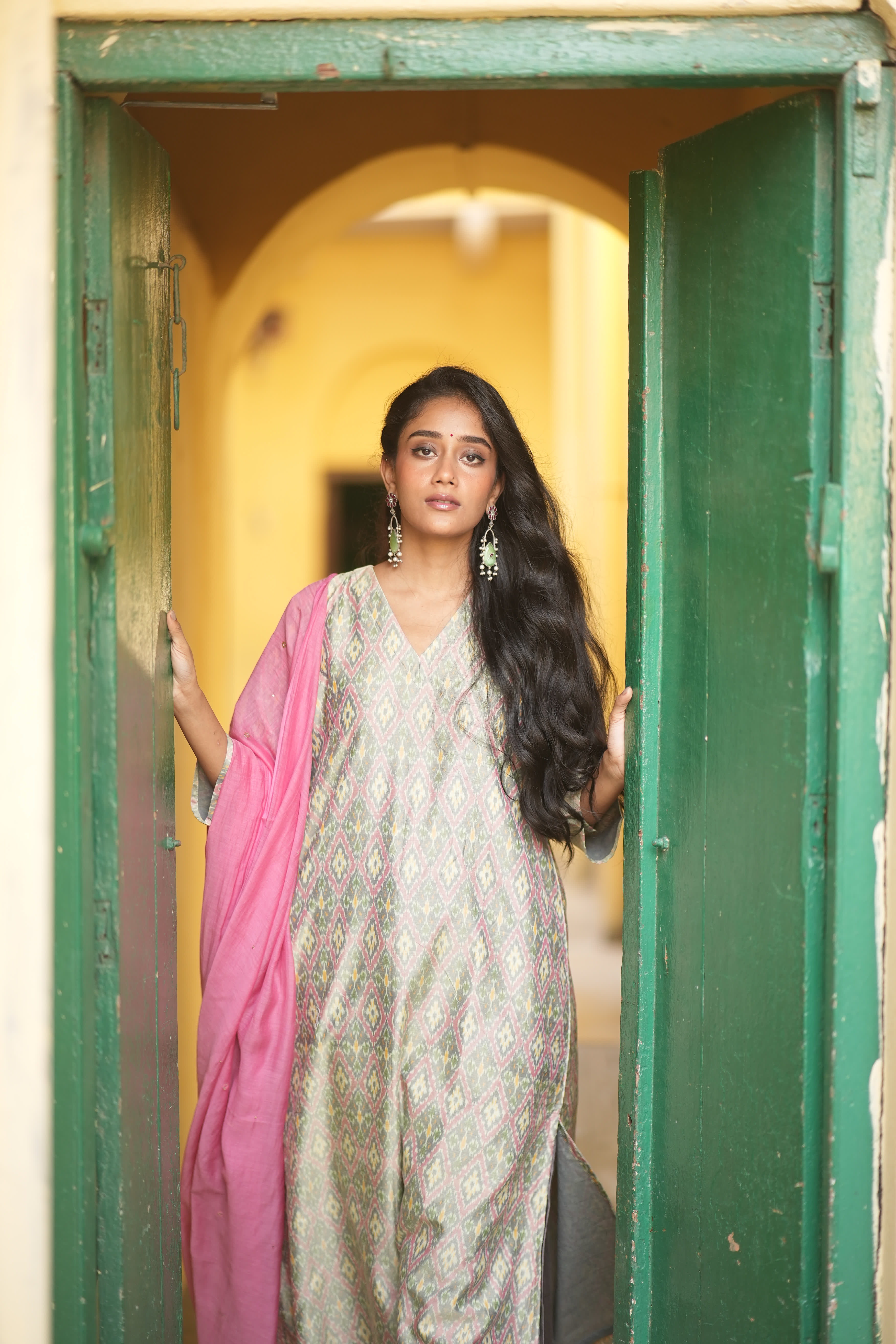 Ruhani-Pink (Ikat silk cotton, chanderi)