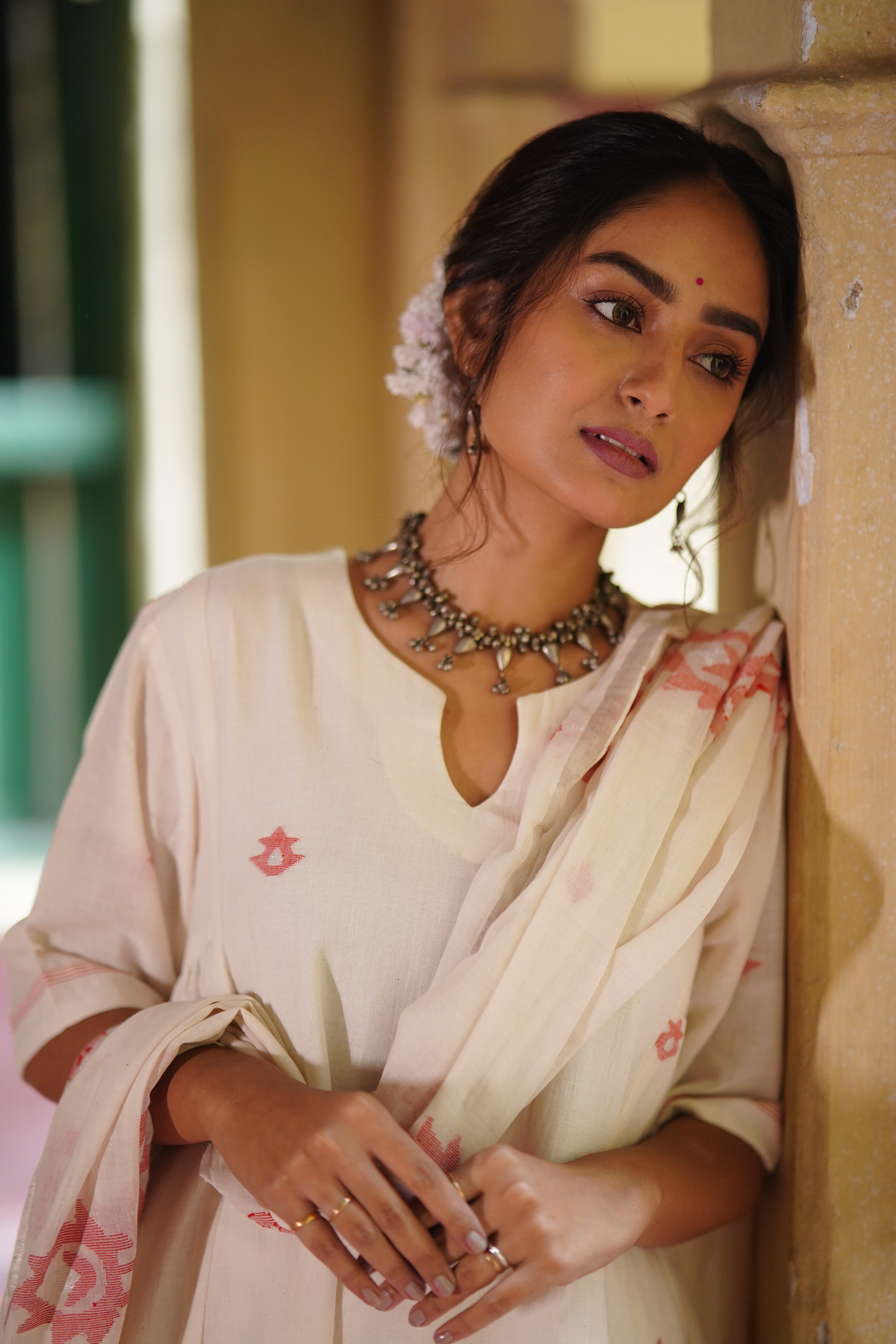 Offwhite Rouge (Mulmul Jamdani)