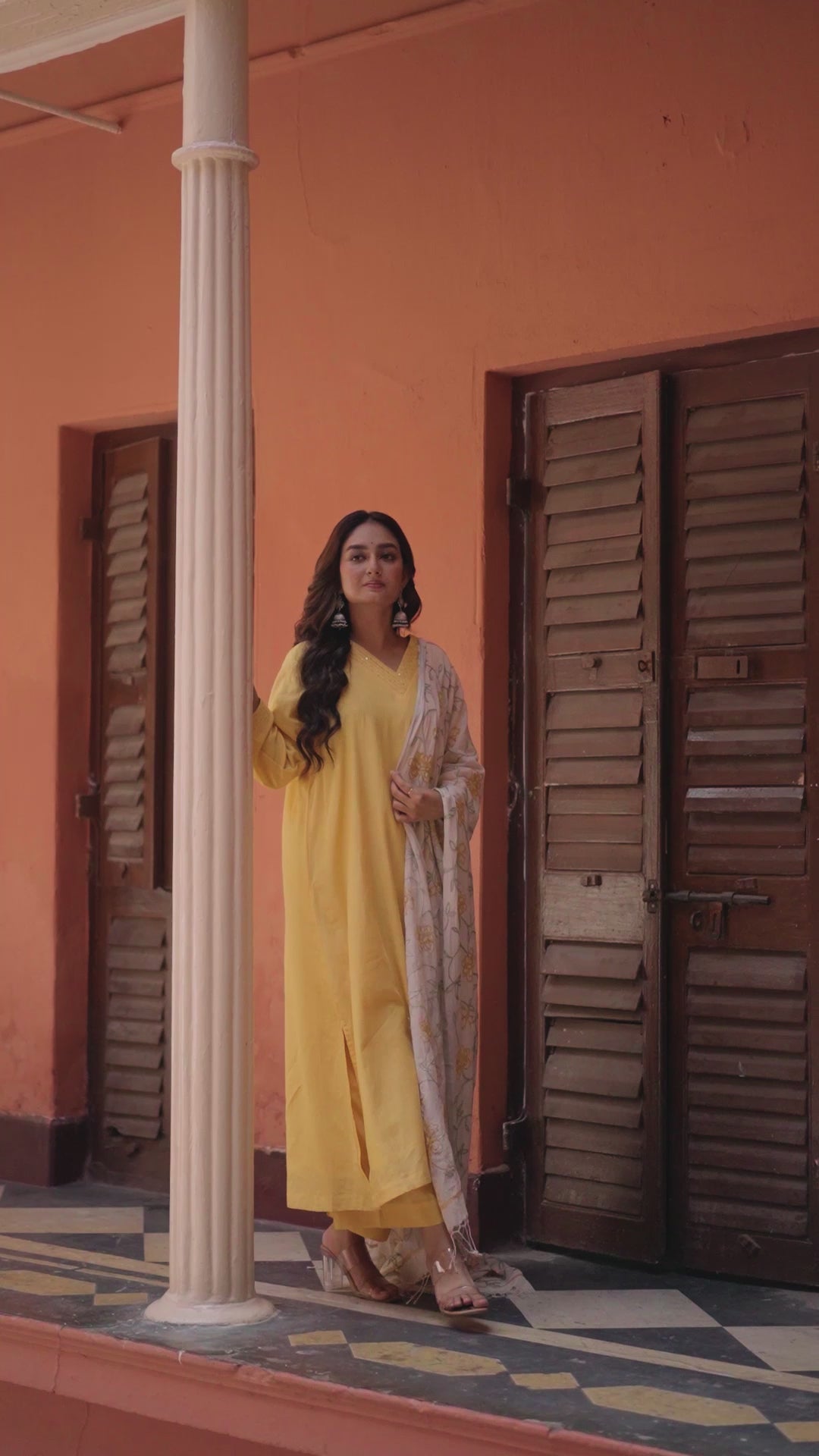 Sunshine Bloom (Mulmul Embroidered)