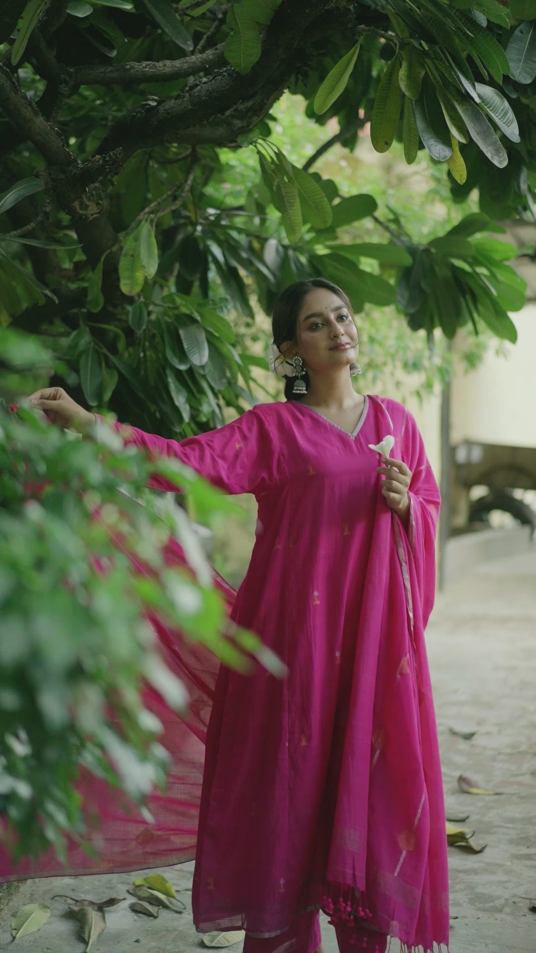 Fuchsia Delight (Mulmul Jamdani)