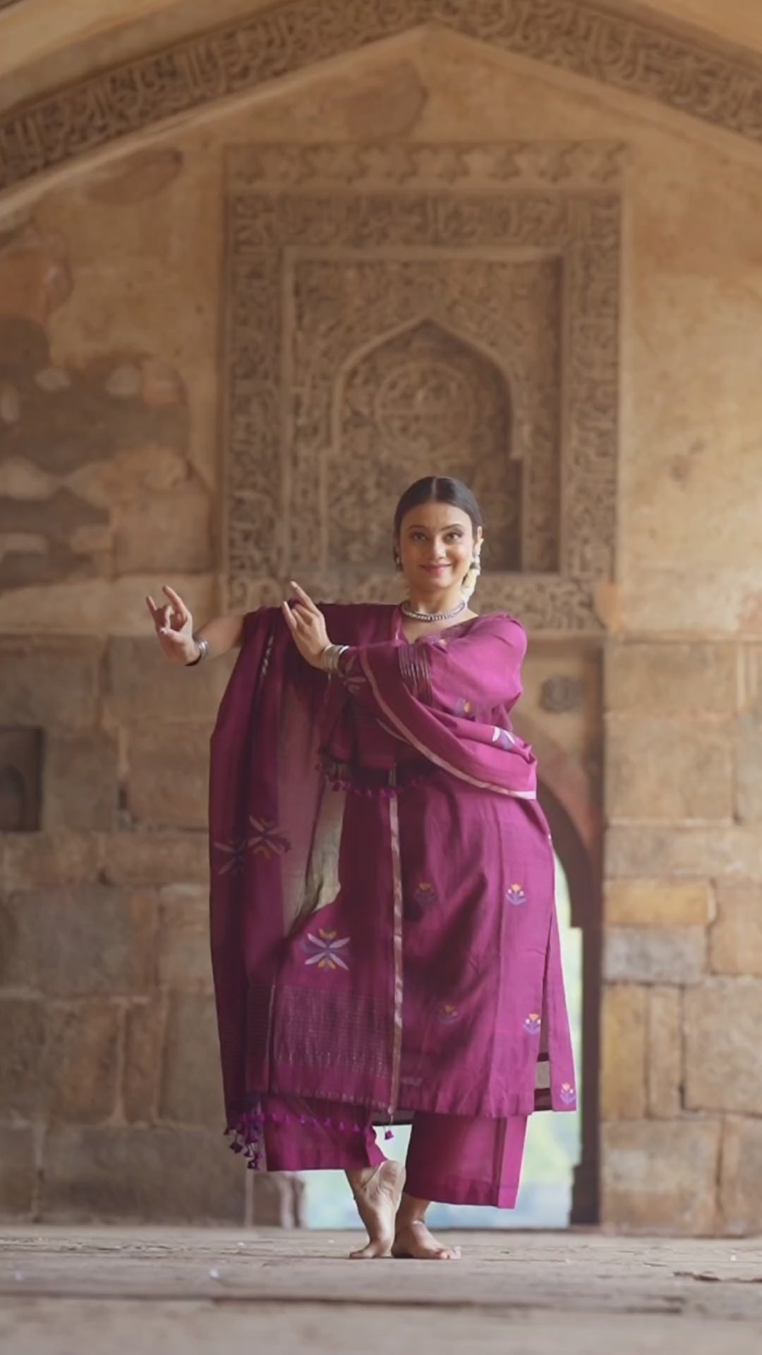 Magenta Muse (Mulmul Jamdani)