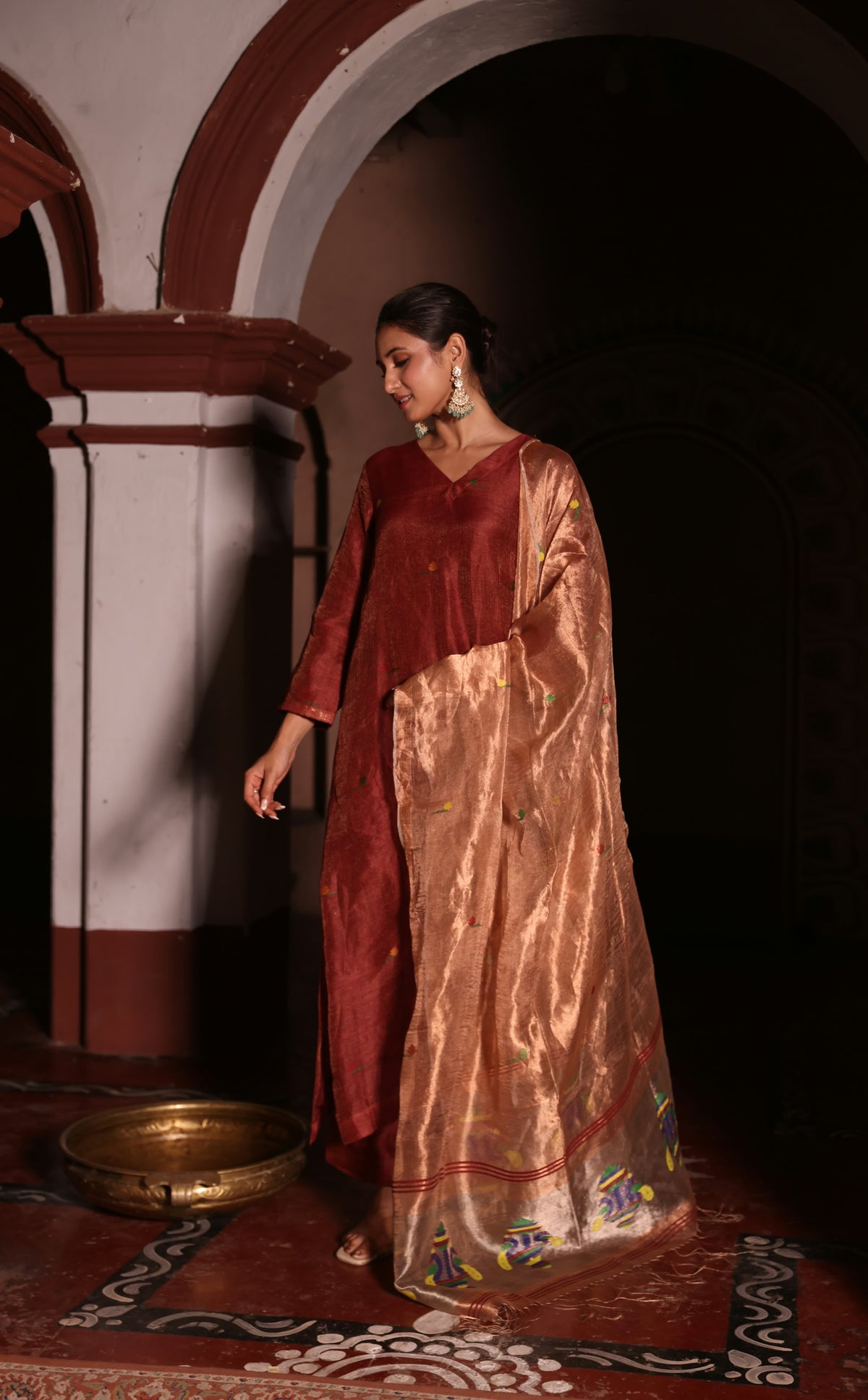 RÀAS- Burnt Maroon (Linen Silk Jamdani)