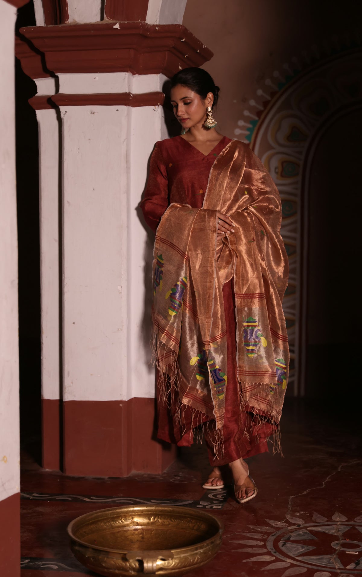 RÀAS- Burnt Maroon (Linen Silk Jamdani)