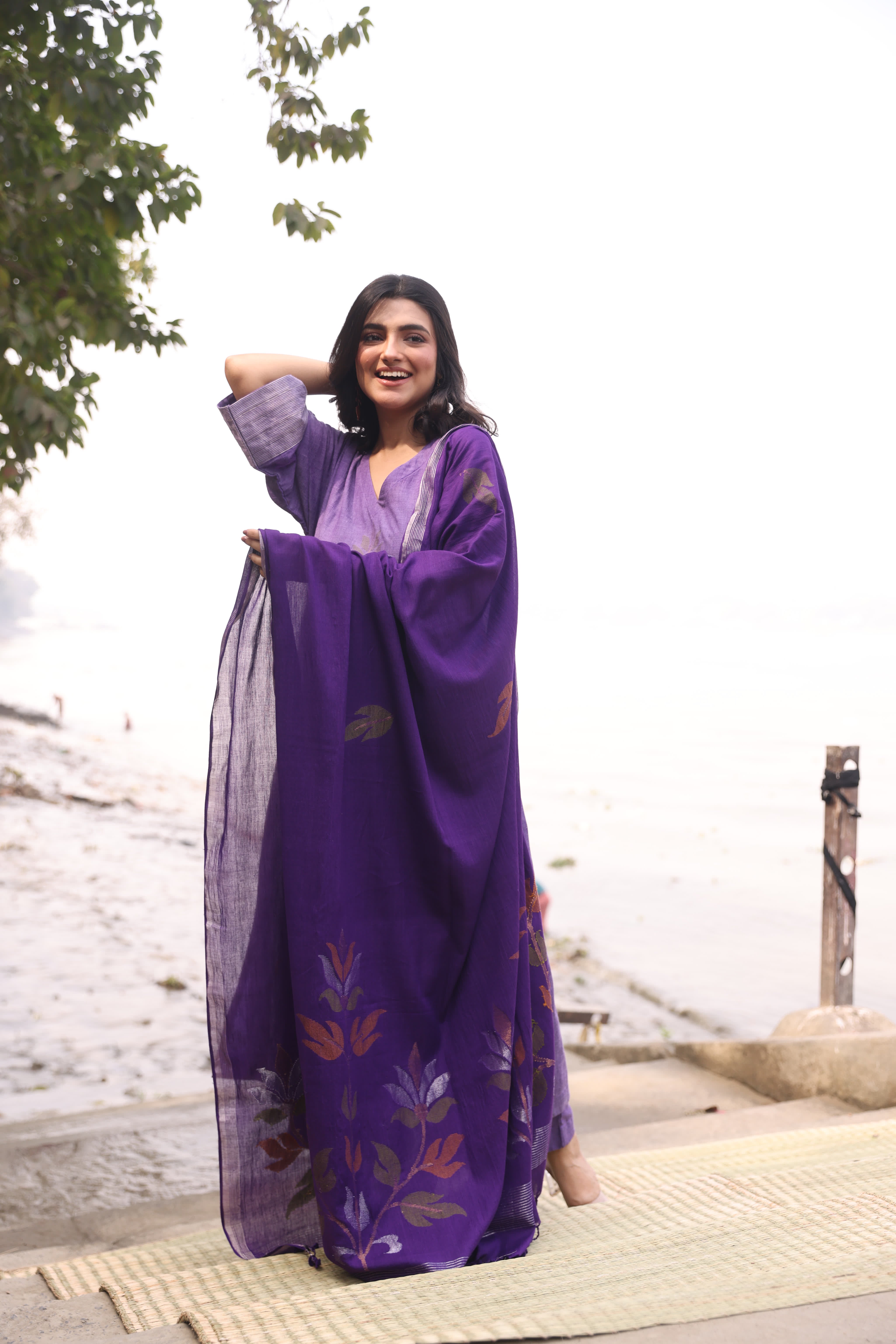 Nazm (Mulmul Jamdani)
